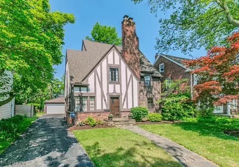 3336 Daleford Rd, Shaker Heights, OH 44120