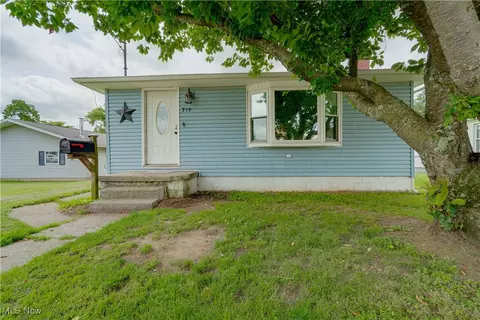 719 Pomeroy Pike, Belpre, OH 45714