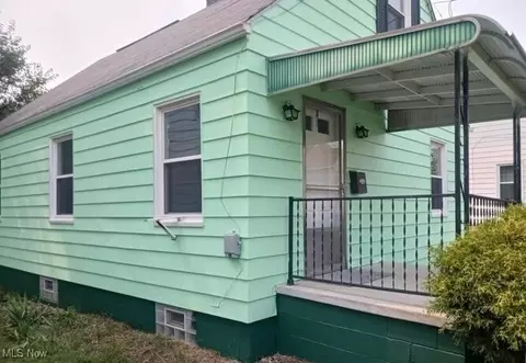 920 Washington Ave, Girard, OH 44420
