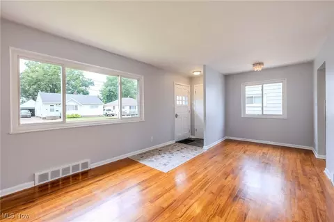 29971 Regent Rd, Wickliffe, OH 44092 photo 29