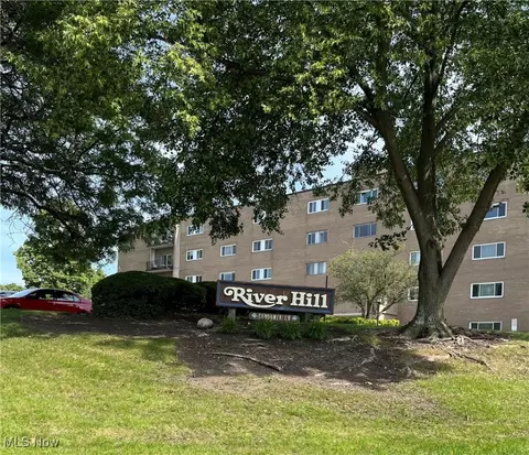 20333 Detroit Rd #412, Rocky River, OH 44116