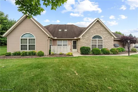 1462 Pebble Chase Cir, Massillon, OH 44646