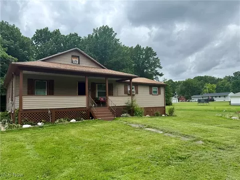 2337 Bott St, Youngstown, OH 44505