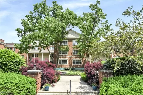 15875 Van Aken Blvd #101C, Shaker Heights, OH 44120