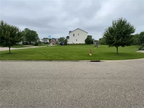 7316 Bentham Cir NW, North Canton, OH 44720