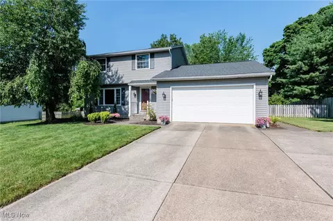 14344 S Gateway Dr, North Royalton, OH 44133