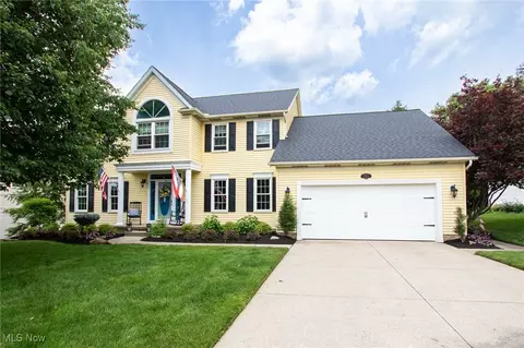 364 Laurel Ln, Wadsworth, OH 44281