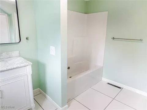 1229 W 45th St, Ashtabula, OH 44004 photo 12