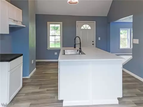 1229 W 45th St, Ashtabula, OH 44004 photo 9