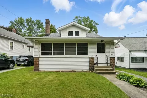 447 Allenford St, Akron, OH 44314