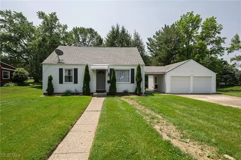 1209 Oak Ave SE, Massillon, OH 44646