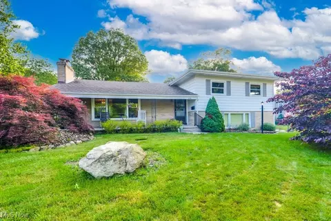 396 Sandhurst Rd, Akron, OH 44333