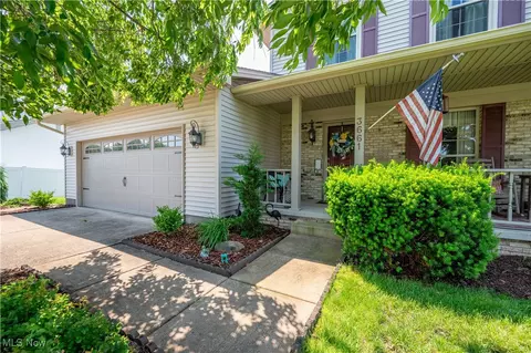 3661 Meander Reserve Cir, Canfield, OH 44406