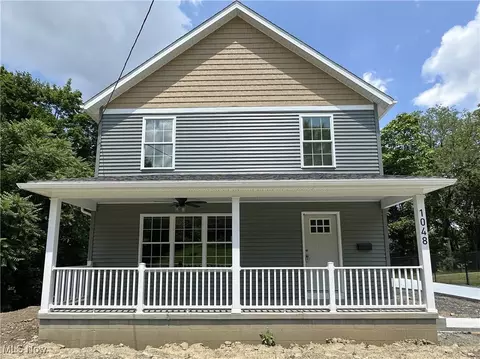 1048 Cliff View St, Youngstown, OH 44502