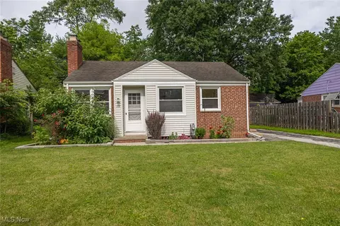 172 Fair St, Berea, OH 44017