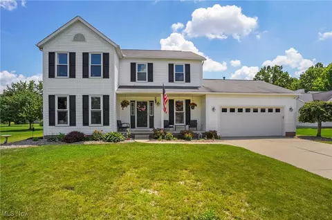3270 Forestmeadow Dr, Cuyahoga Falls, OH 44223
