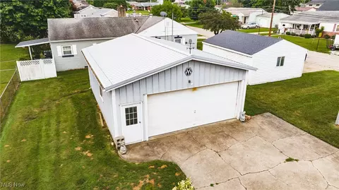 114 E 6th St, Williamstown, WV 26187 photo 21