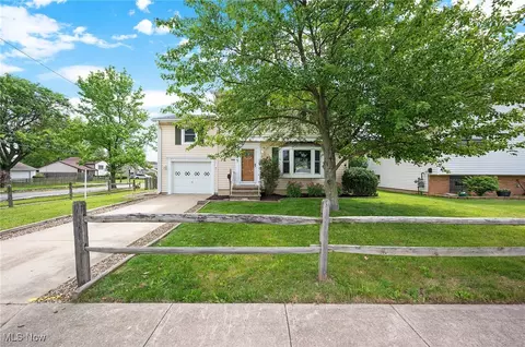 757 Abbe Rd N, Elyria, OH 44035 photo 8
