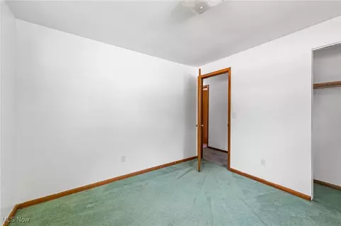 822 Howard St, Elyria, OH 44035 photo 16