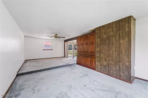 822 Howard St, Elyria, OH 44035 photo 12
