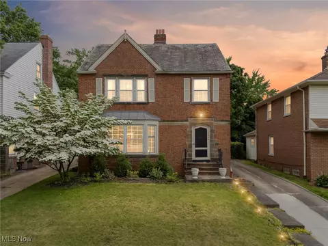 3846 Washington Blvd, University Heights, OH 44118
