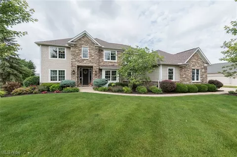 4232 Maidstone Ln, Medina, OH 44256