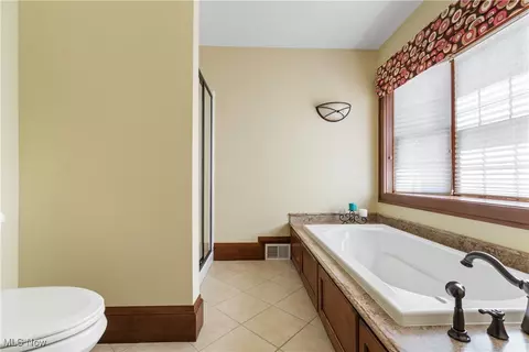 8243 Leatherman Rd, Wadsworth, OH 44281 photo 32