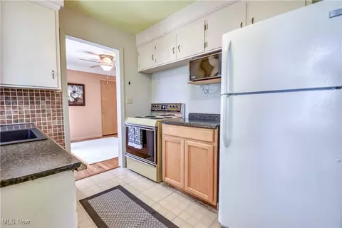 Kitchen - 3780 E 364th St, Willoughby, OH 44094 photo 2 of 3