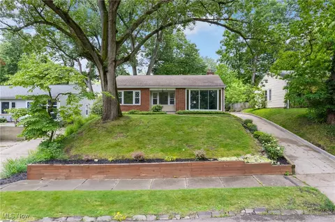 164 Goodview Ave, Akron, OH 44305