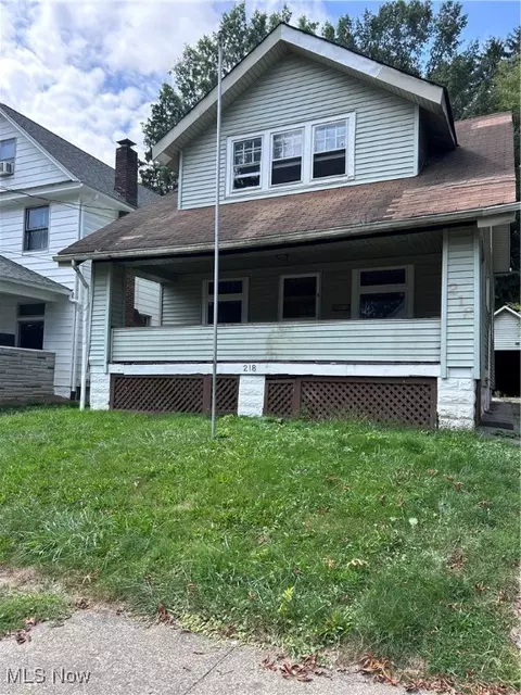 218 S Portland Ave, Youngstown, OH 44509