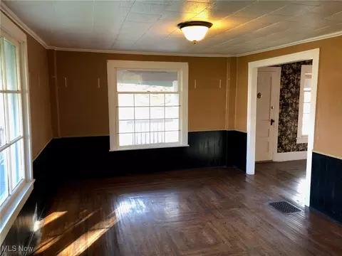 Living - 9117 N Main St, Windham, OH 44288 photo 4 of 5