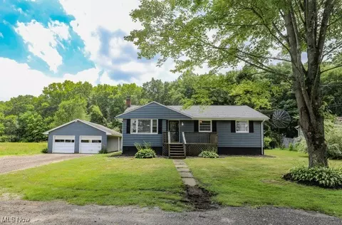 10012 Minyoung Rd, Ravenna, OH 44266