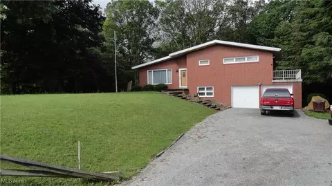 3981 Washington School Rd, New Cumberland, WV 26047