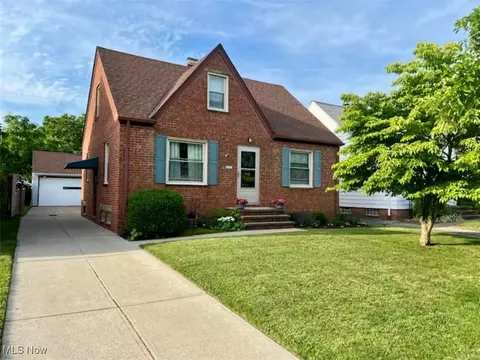 5910 Gerald Ave, Parma, OH 44129