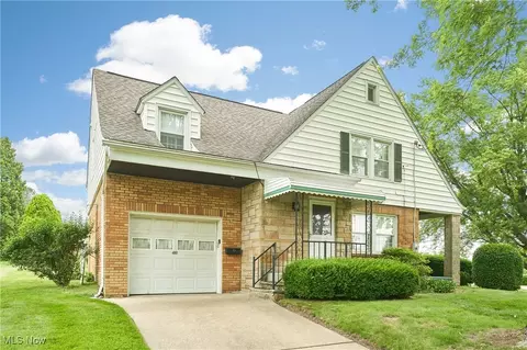 4801 Middlebranch Ave NE, Canton, OH 44705