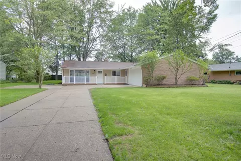 2764 Walter Rd, Westlake, OH 44145