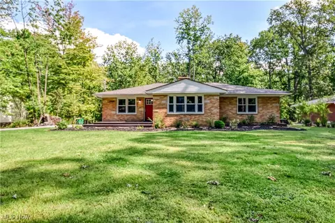 27828 White Rd, Willoughby Hills, OH 44092