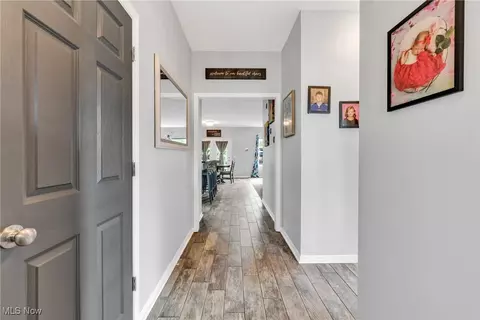 Entry Way - 273 Rauscher Ct, Elyria, OH 44035 photo 2 of 2