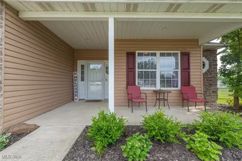 Exterior - 273 Rauscher Ct, Elyria, OH 44035 photo 3 of 12
