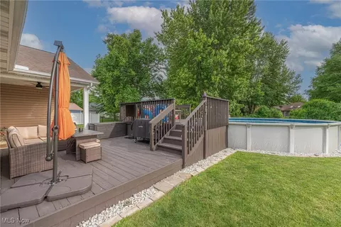 Exterior - 273 Rauscher Ct, Elyria, OH 44035 photo 12 of 12