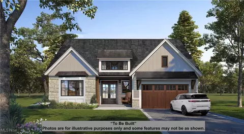 7650 Blackford Dr, Chagrin Falls, OH 44022