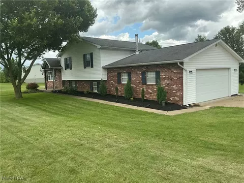 6630 Sheila Cir, Roseville, OH 43777