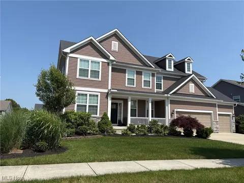 5118 Duxbury Dr, Copley, OH 44321