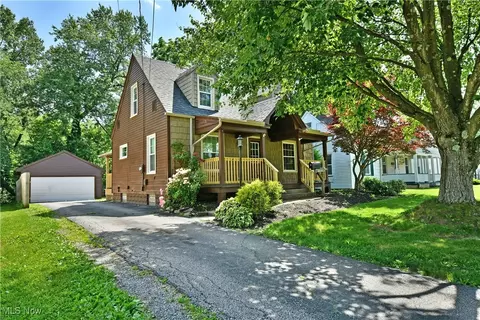 400 Spring St, Struthers, OH 44471