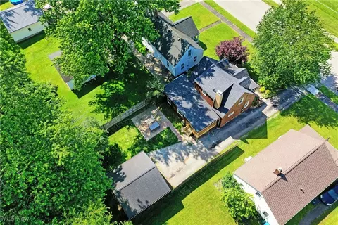 View/Area - 400 Spring St, Struthers, OH 44471 photo 2 of 3