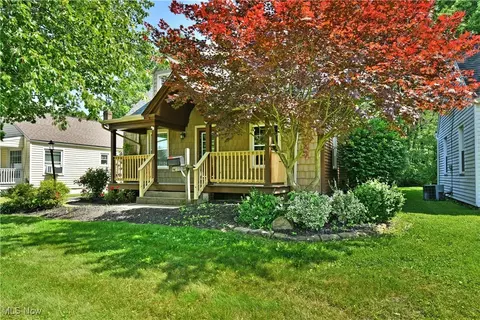 Exterior - 400 Spring St, Struthers, OH 44471 photo 3 of 6