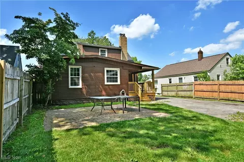 Exterior - 400 Spring St, Struthers, OH 44471 photo 6 of 6