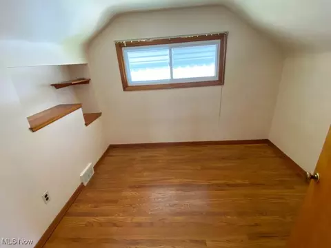 Bedroom - 287 E 257th St, Euclid, OH 44132 photo 1 of 4