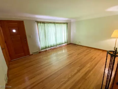 Living - 287 E 257th St, Euclid, OH 44132 photo 1 of 1