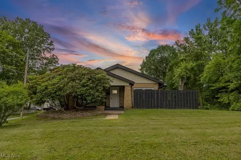 3549 Kent Rd, Stow, OH 44224